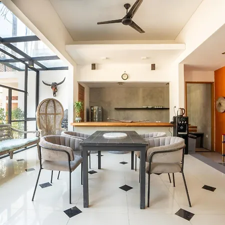 Little Boutique Hotel 106- 30M From Beach
